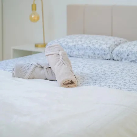 Tres Bel Lumineux Et Au Calme - 2 Personnes Apartment Angers