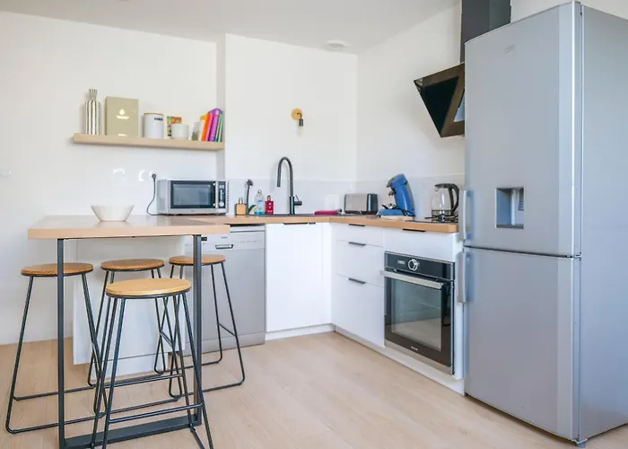 Tres Bel Lumineux Et Au Calme - 2 Personnes * Angers